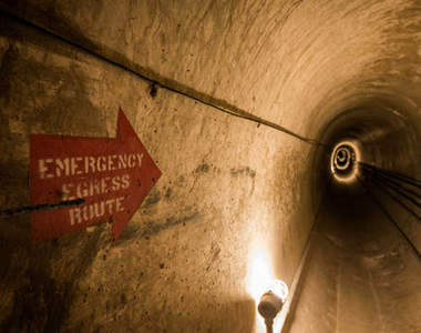 甘迺迪太空中心逃生隧道　基地40英尺下緊急逃生出口