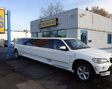 到底能塞幾個人？加長型BMW X5根本就是超豪華小巴了(無誤)