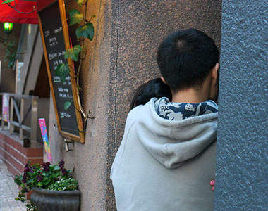 一人約會照片 再度進階 怎麼..我的眼睛流汗了…