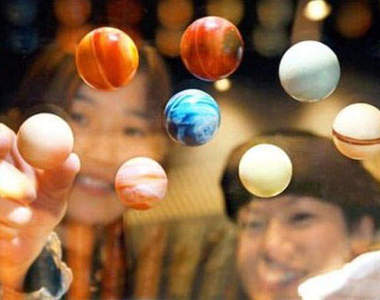 《太陽系巧克力》邊吃邊認識太陽系～真是太棒啦♥