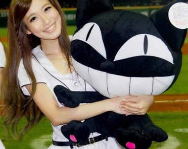 貝貝(雀兒喜) Uni-girls啦啦隊超正隊員