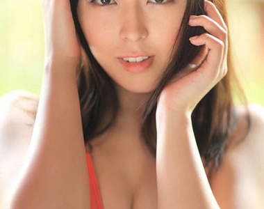 伊藤惠美 忍不住想點擊的寫真美女(左鍵兩發)