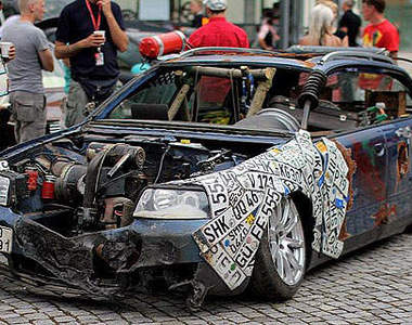 傳說中寧願在Audi上哭泣說的大概就是這輛車車吧！(誤)