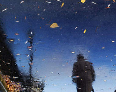 《雨後倒影》有種迷濛的美感