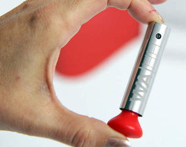 微醺噴霧器 搞不好以後乾杯都用噴的...