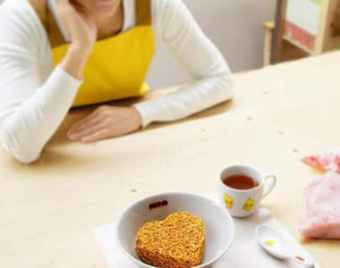 《心形雞仔麵》愛心♥形狀的泡麵真可愛呢～