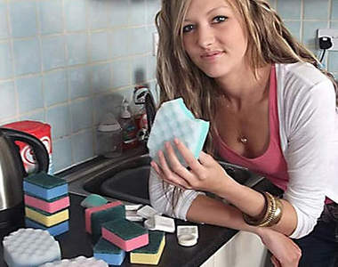 《吃海綿女》4000顆海綿菜瓜布是想清理腸胃嗎？（誤）