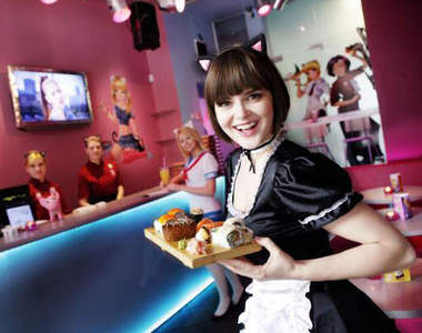 「SUSHI CAT」在東歐你不但吃的到壽司,也看的到貓耳女僕喔!