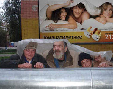 《廣告搞怪模仿照》這好像很不錯～我們也來一張～