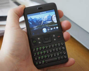 谷哥從未發表的首隻「Android手機原型」真機照終於曝光！