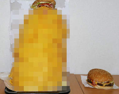 漢堡王終極挑戰趴吐!1000片起司的漢堡你吃得下嗎?