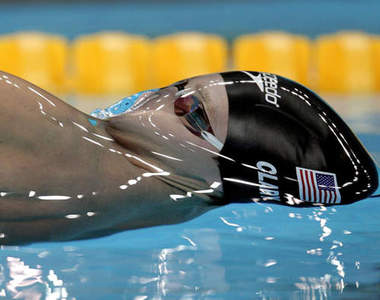 如果拼命游泳臉就會變型喔～