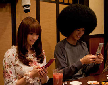 當被問到「喜歡的藝人」時　日本男生心中的模範回答是？　