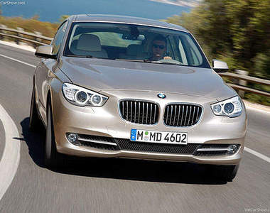 《車車也有家族臉》～鼻孔很搶戲的BMW (誤)