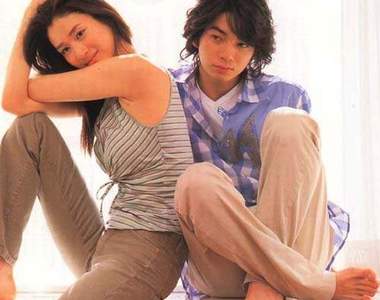 《年上女友》的優點♥交往女大男小沒問題!( ^.< )