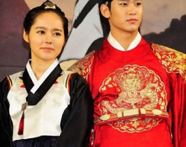 2012年韓國網友心中的最HOT韓星~