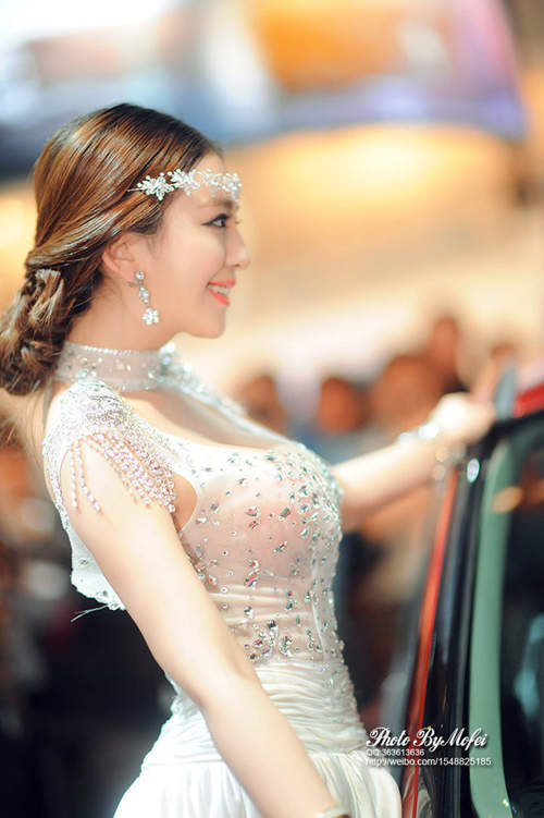 g奶车模 曹阳 钻石爆乳礼服一看就印象深刻 | 妹子吧