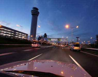 真實版首都高賽車　眼前一切根本就是活脫脫的感動呐