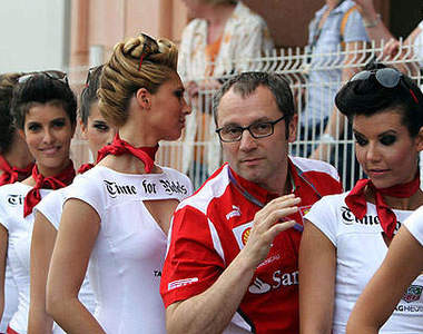 $你知道F1賽車手的年薪有多少錢嗎?