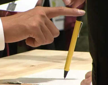 自動筆仙筆　免使力就像有人幫你畫一樣(驚！！！)