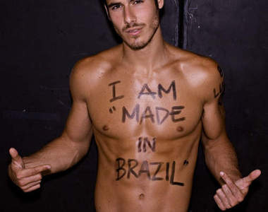 【巴西製造】六塊肌男模 Lucas Bernardini ★