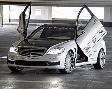 CFC Sundern巧手改造~賓士S65 AMG也可以帥氣開門!