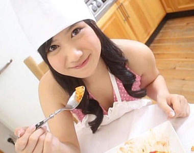 「平底鍋料理模擬機」用投影的食物做菜免驚臭灰搭