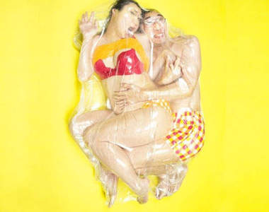 《真空包情侶》 這就是永保新鮮的愛啊~~