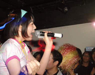 本格《動漫歌曲酒吧》~秋葉原專播 ACG 音樂的好地方└(゜∀゜└)