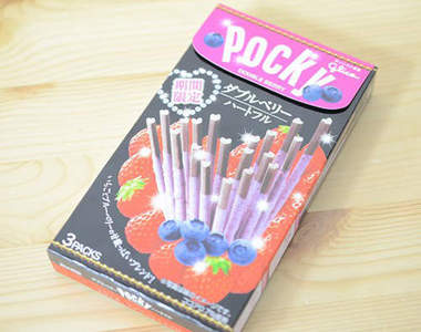 期間限定POCKY《雙莓愛心型》餅乾超可愛♥