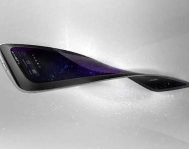 老外展示超科幻《可彎曲柔性平板》 要摺要ㄠ都隨便你啊～(摔)