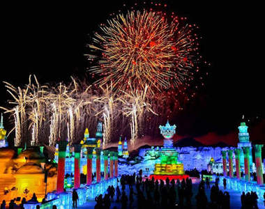 《哈爾濱國際冰雪節》就算冷個半死也想去看一下啊～