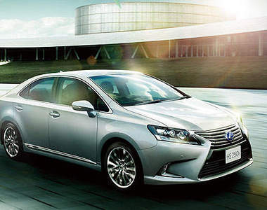 日本新登場《Lexus HS 250h》帥氣變臉小改款～