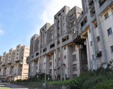 長崎池島炭礦　居民不到300人的海上人造廢墟．．．