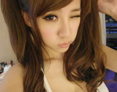 飛小橘 超漂釀一把的實況正妹