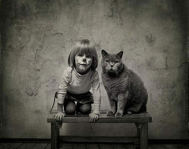 《貓咪跟小女孩的日常》一個女孩和貓之間的溫馨友誼故事♥