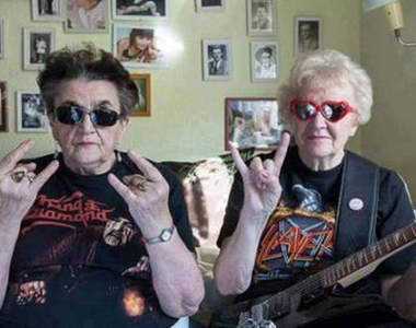 《老當益壯的阿公阿罵》他們瀟灑倜儻時　我們還沒投胎呢Σ(-∀-；)