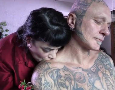 美國正宗《吸血女》每月要喝兩公升人血......(抖)