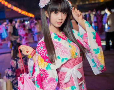茶葉小果 嬌小身材萌點十足的COSPLAY美眉