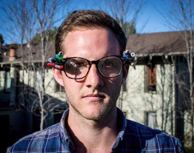 《眼鏡扣》放打火機剛剛好