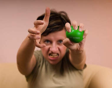 蛋破人亡　大陸某女子抓男人下體抓到死被判無期徒刑