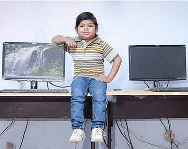 印度《超迷你教師》~真的是人小志氣高啊