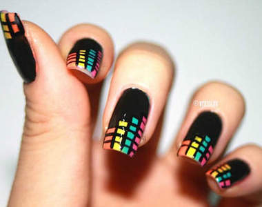 指彩系列《霓虹黑格》手抖也很可愛啦XD