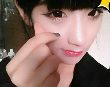 網路美女《金善雨》照片vs本尊 誰會比較正呢?