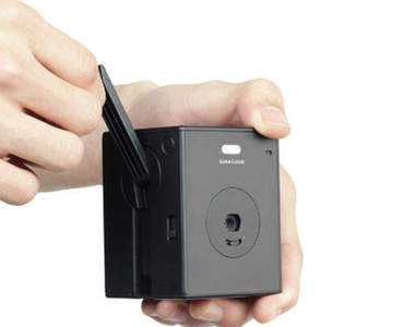 超好玩《削鉛筆機相機》 只要轉一轉就能幫你充好電～