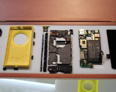 燒滾滾《Nokia Lumia 1020》不專業分屍照搶先看啦～