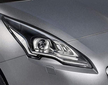 小改款《Peugeot 5008》怎麼能忘了當家休旅獅王呢?