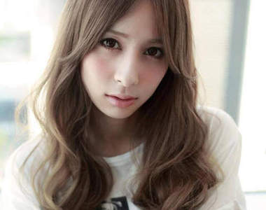 秋季《受男生歡迎的流行髮型》當然也要自己喜歡才行（甩髮）