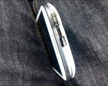 TOP 10老外最新選出最容易「故障送修」的超人氣智慧型手機