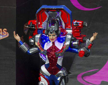 《環球小姐2013》國家服飾比賽 這是在比國力嘛...